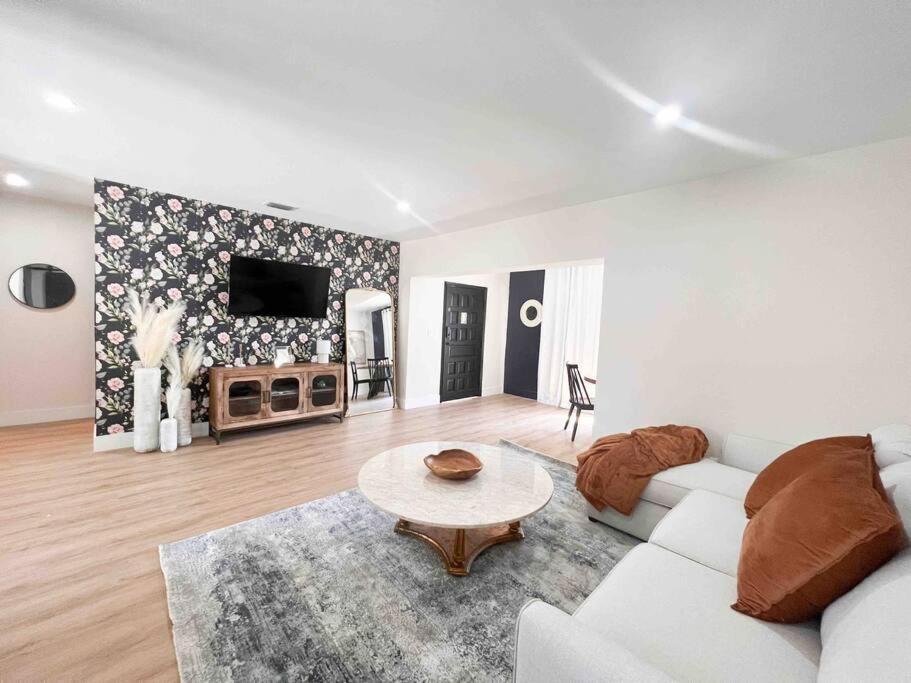 New Miami Home, Pool Near Airport And Beaches, King Bed Exteriér fotografie